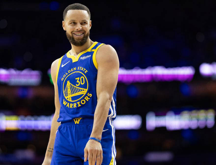 爱游戏-包含库里连续十二场比赛得分超过出色防守，拜仁挑战极限！的词条