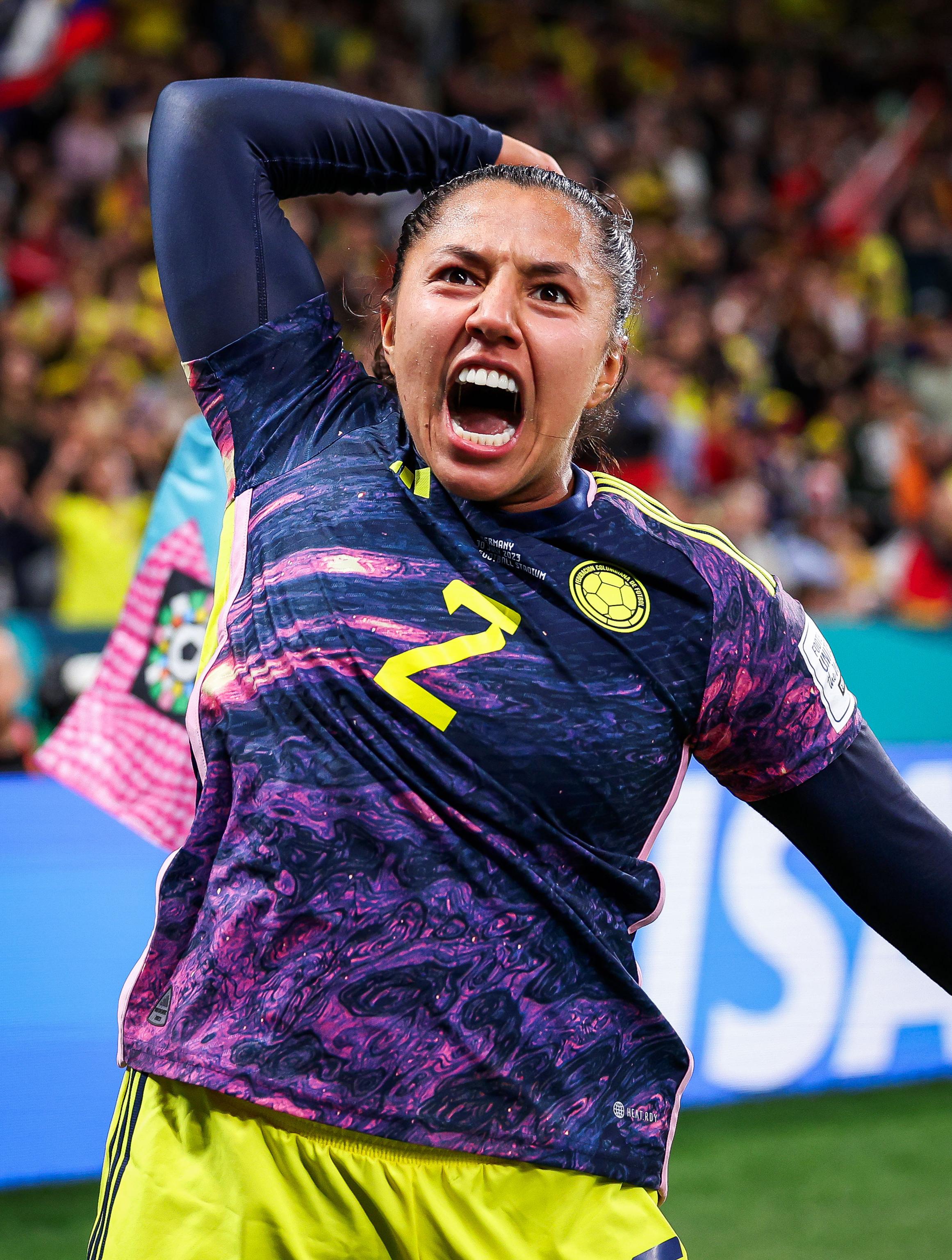 关于穆古鲁扎在德国队比赛中绝杀,大胜引发热议!的信息 关于穆古鲁扎在德国队比赛中绝杀,大胜引发热议!的信息