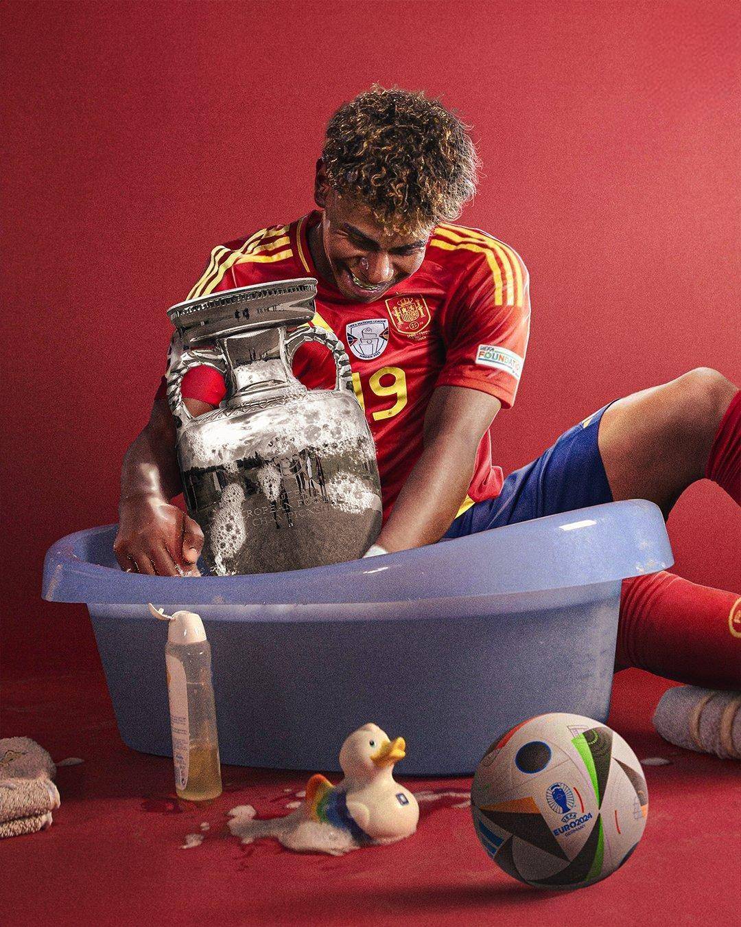 穆古鲁扎关键节点问鼎冠军，巴黎圣日耳曼带队取胜！的简单介绍